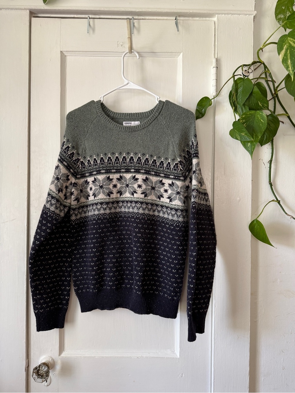 Sonoma Fair Isle Crewneck Sweater in Green, Black and Cream size Small